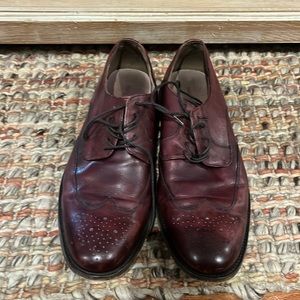 Banana republic dress shoes. Brogue dress up shoes size 11.5.